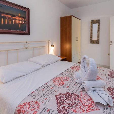 Apartments Irena Krk คิร์ก ห้อง รูปภาพ