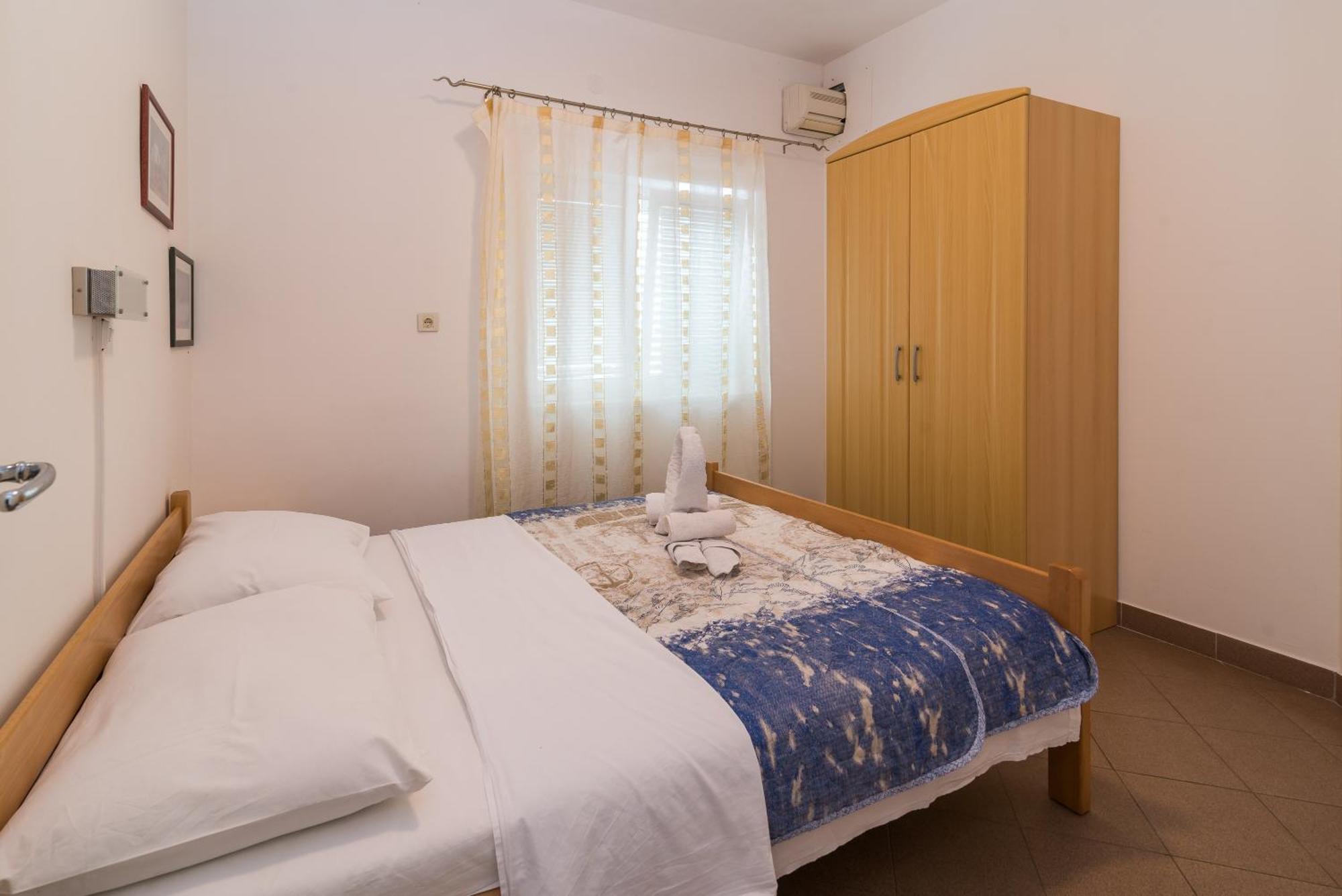 Apartments Irena Krk คิร์ก ห้อง รูปภาพ