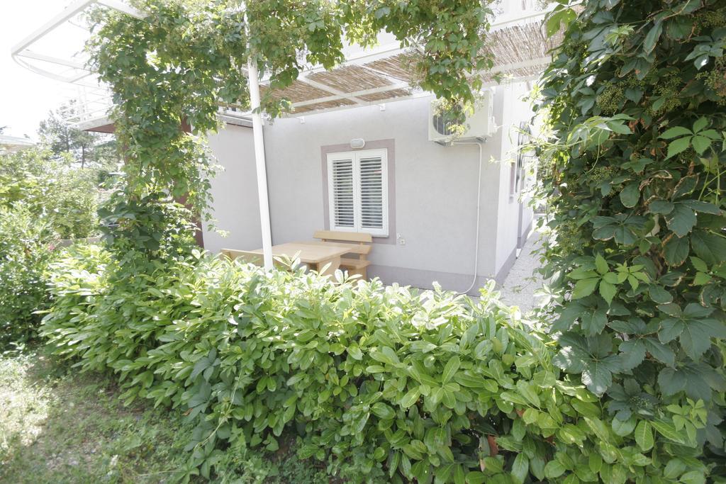 Apartments Irena Krk คิร์ก ภายนอก รูปภาพ