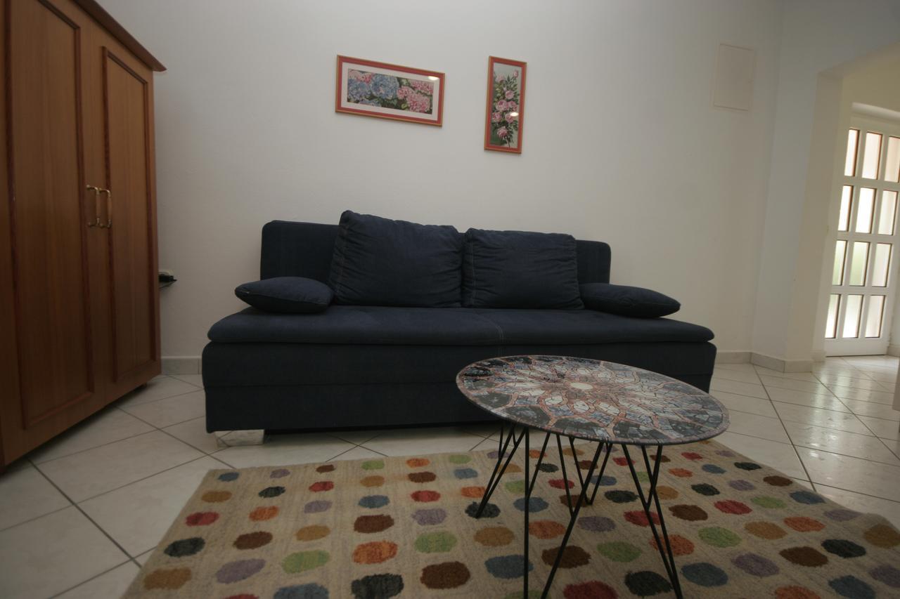 Apartments Irena Krk คิร์ก ภายนอก รูปภาพ