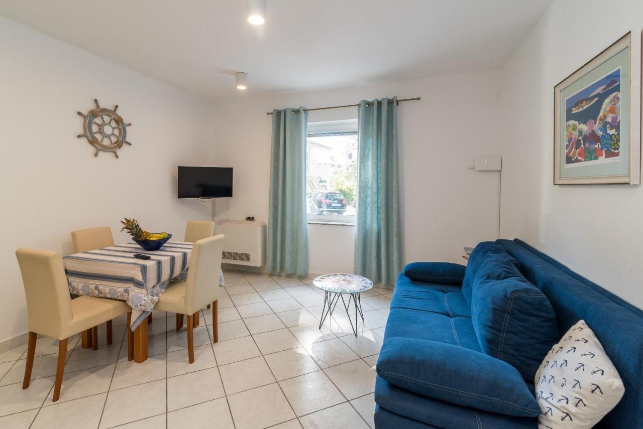 Apartments Irena Krk คิร์ก ภายนอก รูปภาพ